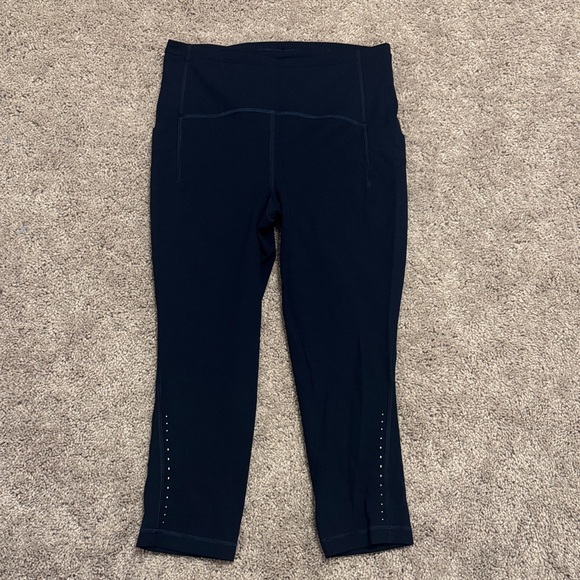 lululemon athletica Pants - lululemon athletica Crop Leggings